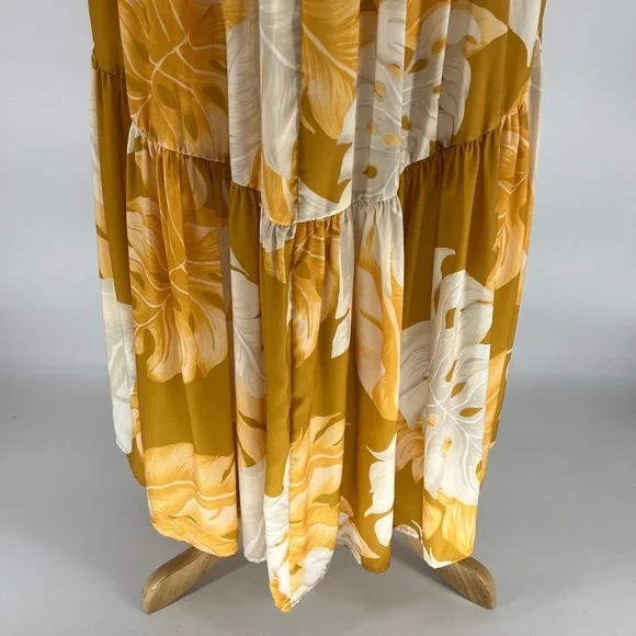 SHEIKE Leaf Print Maxi Dress - Picture 8 of 13